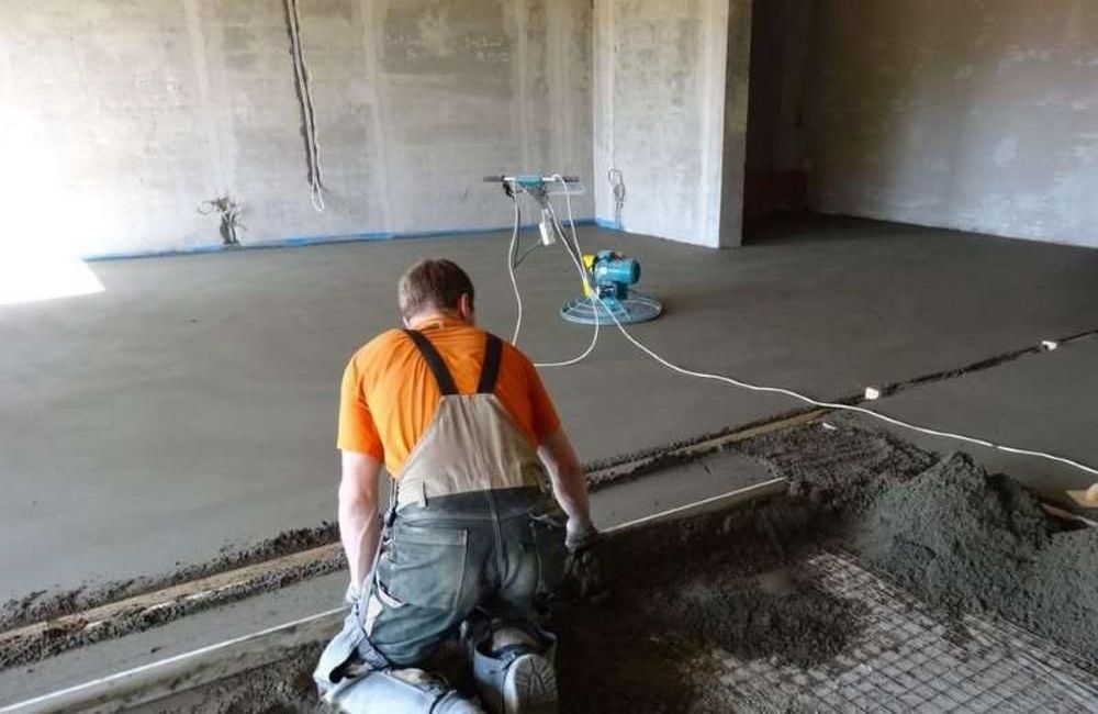 полусухая стяжка пола доме